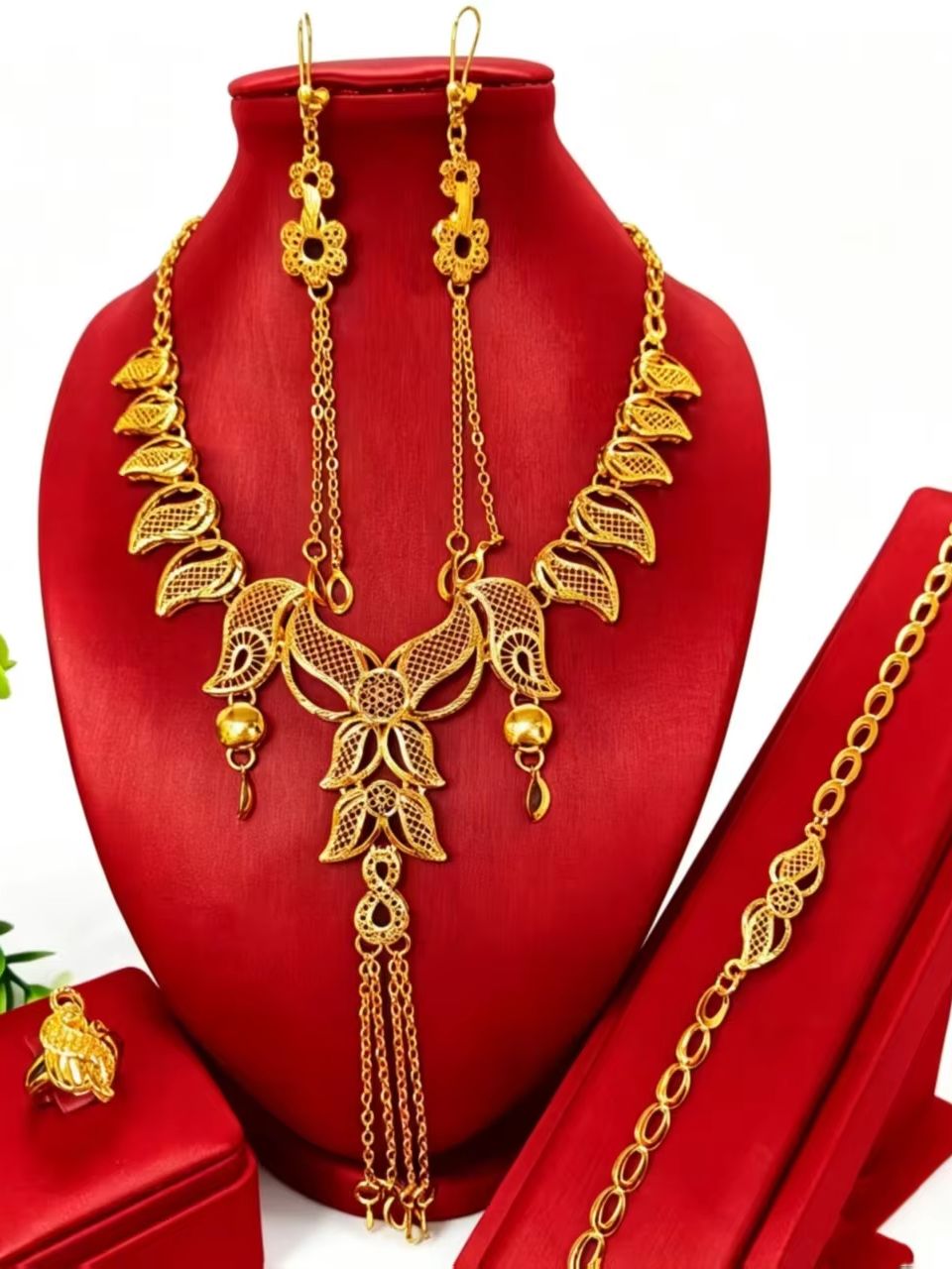 Nowy Modny Luksusowy Dubajski  – Women'S Fashion Rings Gold recenzja i cena